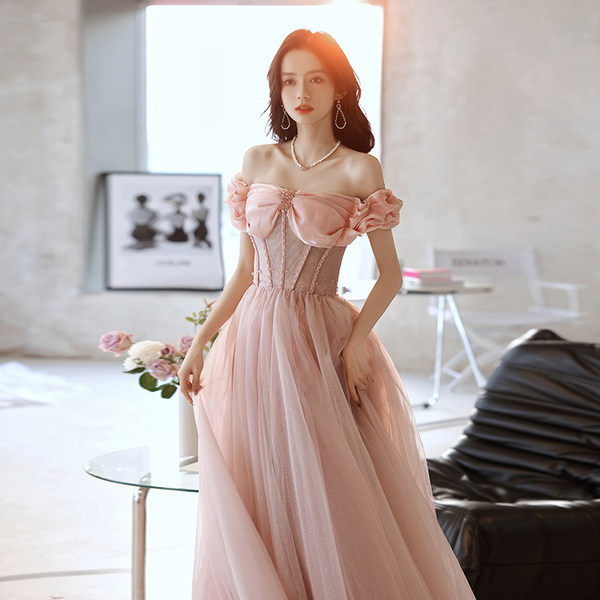 ชุดราตรี ชุดราตรีสวยหรู แบบ ทันสมัย Evening dress