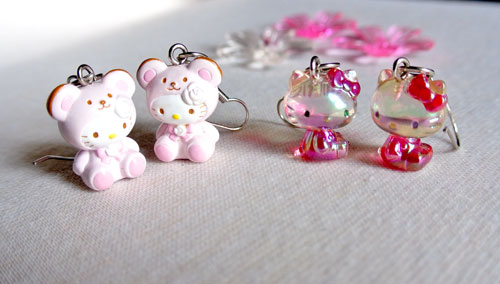 ต่างหู Hello Kitty เนื้อใสเงา