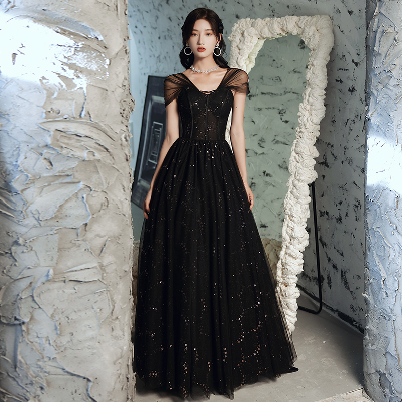 ชุดราตรี ชุดราตรีสวยหรู แบบ ทันสมัย Evening dress