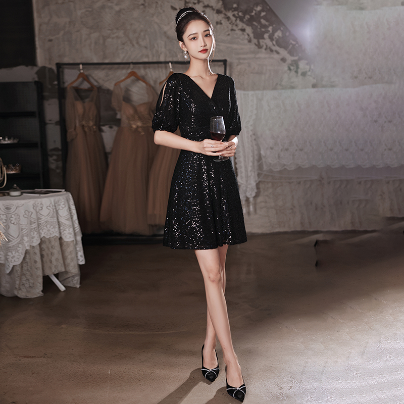 ชุดราตรี ชุดราตรีสวยหรู แบบ ทันสมัย Evening dress
