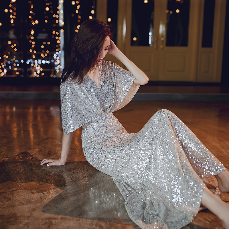 ชุดราตรี ชุดราตรีสวยหรู แบบ ทันสมัย Evening dress