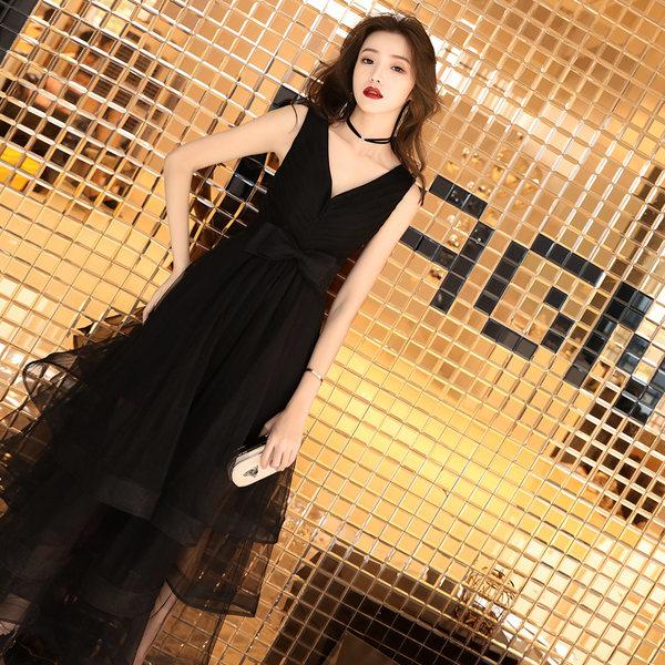 ชุดราตรี ชุดราตรีสวยหรู แบบ ทันสมัย Evening dress