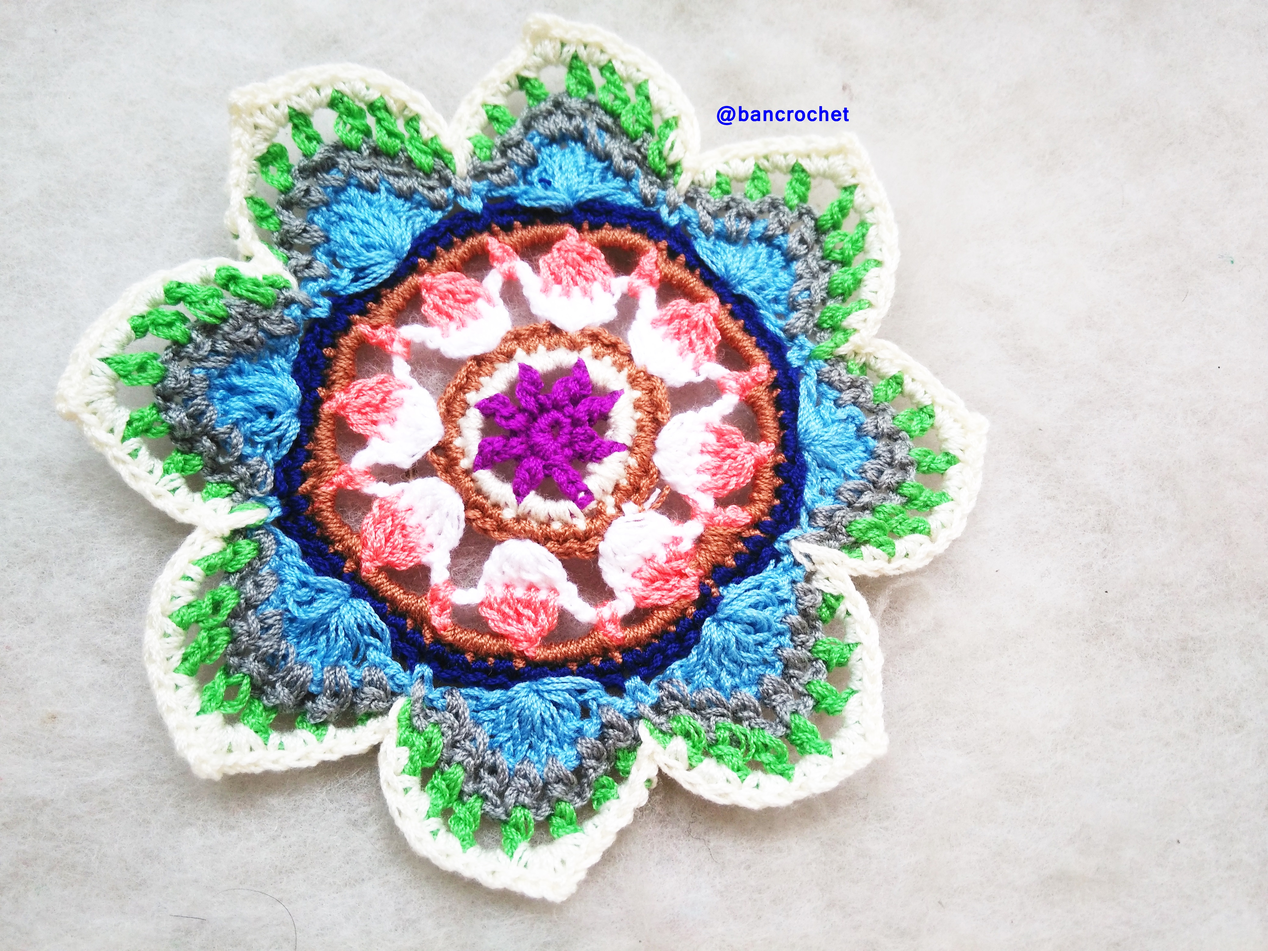 Bancrochet ที่รองแก้วถักโครเชต์ crochet coasters หลากสี 4 นิ้ว