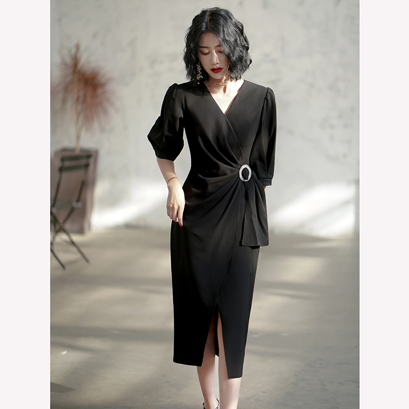 ชุดราตรี ชุดราตรีสวยหรู แบบ ทันสมัย Evening dress
