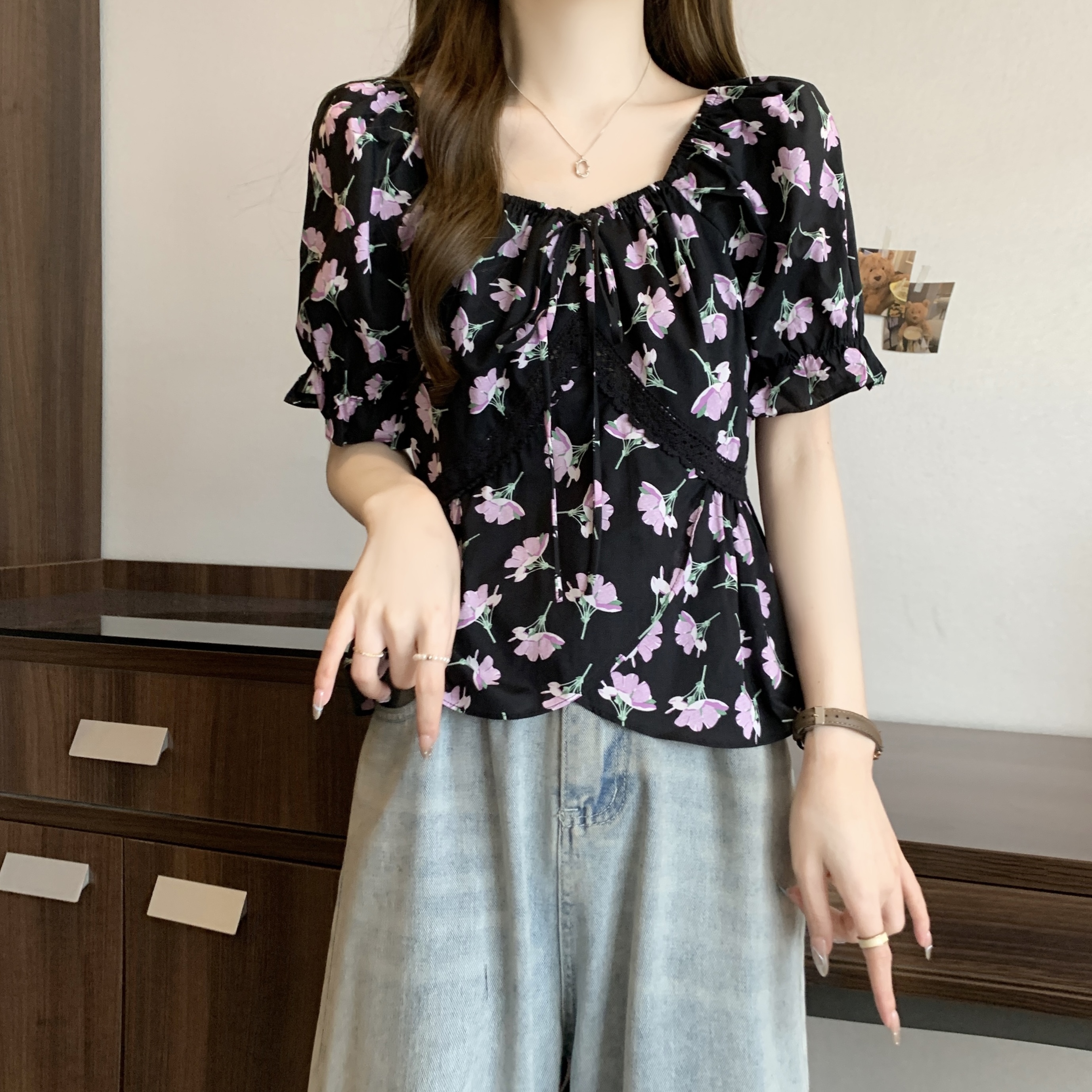 เสื้อเชิ้ตผู้หญิงใส่ทํางาน 390 บาทต่อชิ้น ฟรีค่าจัดส่ง