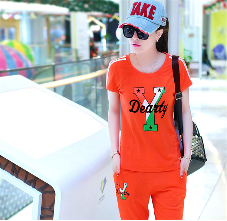 Set_bt1594 ชุดเซ็ท 2 ชิ้นแนวสปอร์ต(เสื้อ+กางเกง) เสื้อคอกลมแขนสั้นสกรีนลาย กางเกงขายาวสี่ส่วนเอวยางยืดมีกระเป๋าข้าง ผ้าคอตตอนเนื้อนุ่มยืดขยายได้เยอะ งานน่ารัก เท่ๆ ผ้าเนื้อดีนุ่มใส่สบาย มี 3 สี ชมพู, ส้ม, เทา