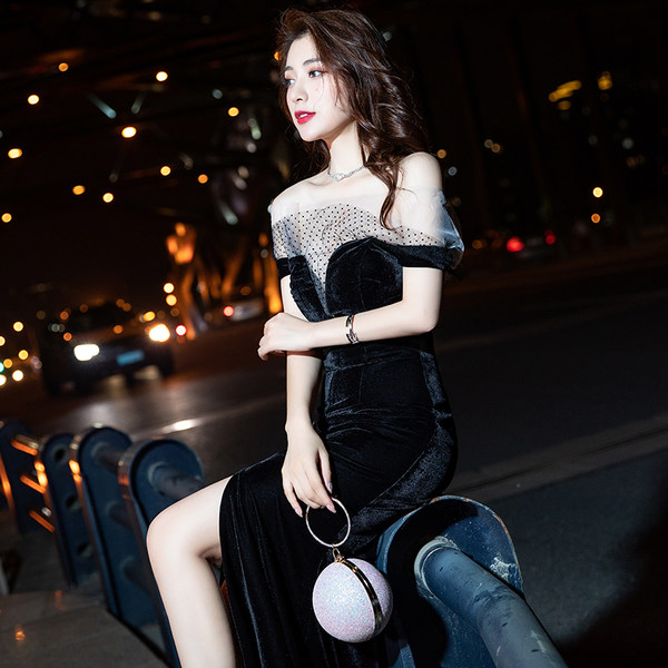 ชุดราตรี ชุดราตรีสวยหรู แบบ ทันสมัย Evening dress