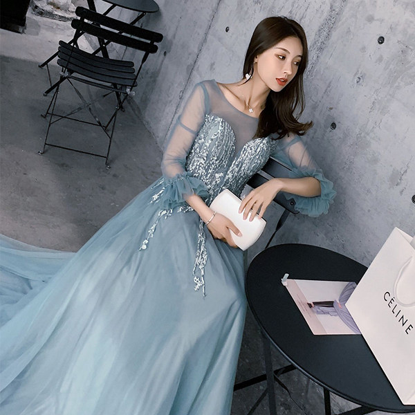 ชุดราตรี ชุดราตรีสวยหรู แบบ ทันสมัย Evening dress