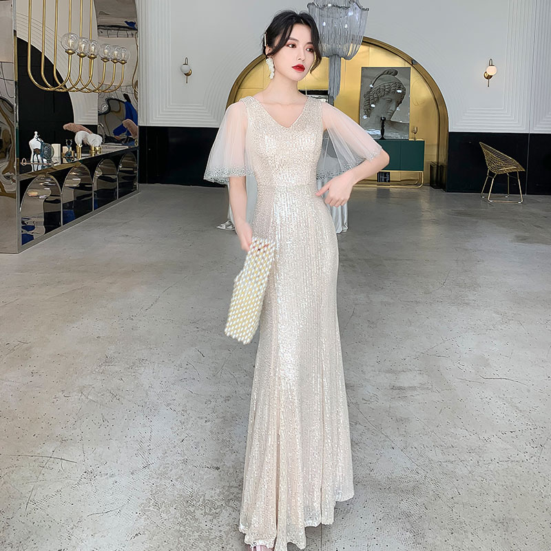ชุดราตรี ชุดราตรีสวยหรู แบบ ทันสมัย Evening dress