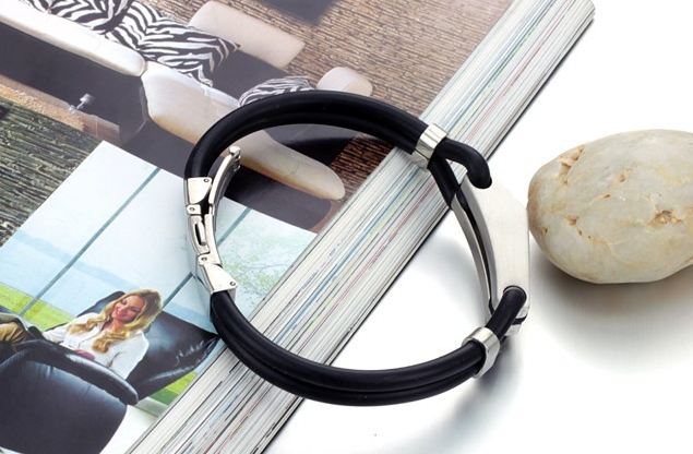 สร้อยข้อมือผู้ชาย กำไลข้อมือผู้ชาย สาย สแตนเลส ผสม silicone แท้สีดำ ดีไซน์ คลาสสิค ของขวัญ สุดหรู no 240291