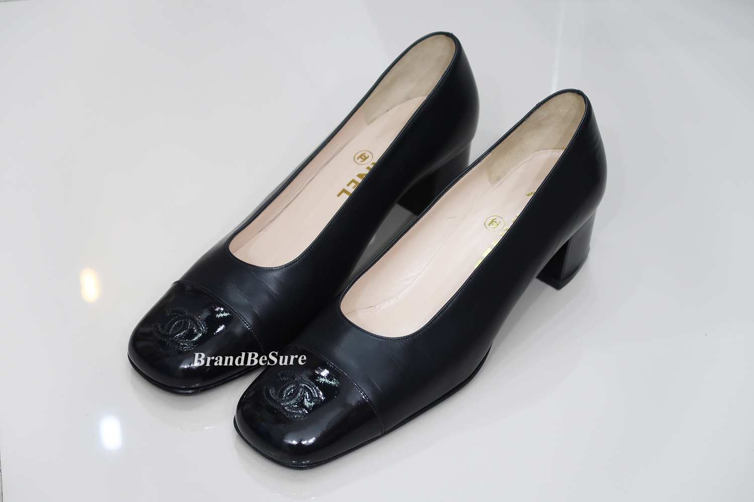 Chanel Black Calf Leather Patent Cap Toe Pumps Size 38.5