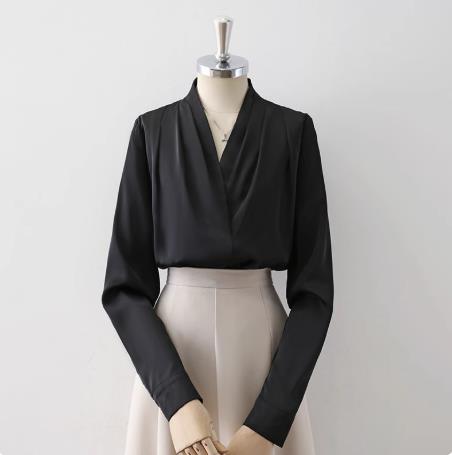 เสื้อสีดำสุภาพ เรียบหรู ดูดี เหมาะกับทุกโอกาส | เสื้อผู้หญิงสุภาพ