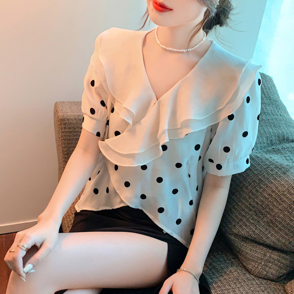 เสื้อลูกไม้ แขนสั้น