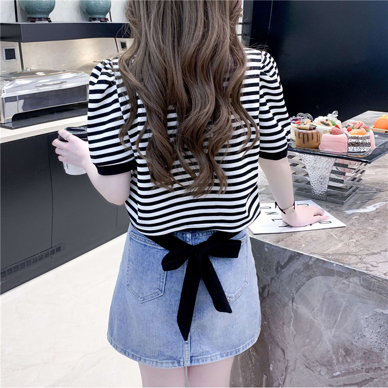 เสื้อผ้าวัยรุ่นเกาหลี เสื้อยืดวัยรุ่นผู้หญิง มีขนาด S M L XL