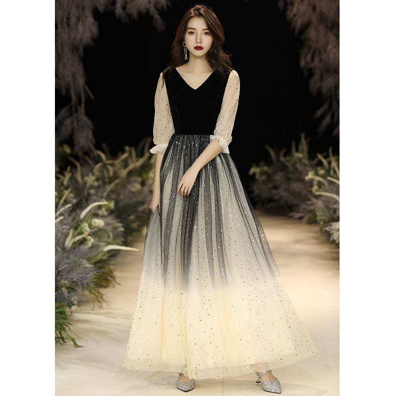 ชุดราตรี ชุดราตรีสวยหรู แบบ ทันสมัย Evening dress