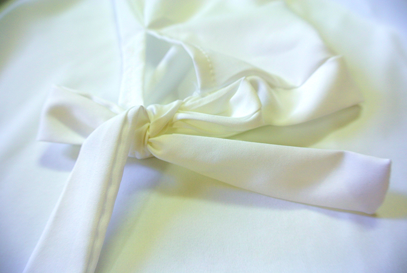 เสื้อแฟชั่น เสื้อเกาะอกโชว์ไหล่ เปิดไหล่