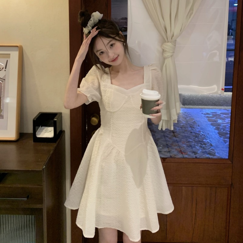 เดรสแขนสั้น มีไซส์ L-4XLอก 38-47 นิ้ว ใส่ได้ทั้งสาวหุ่นดีน่ารักจนถึงสาวอวบพลัสไซส์ จัดส่งฟรี! ทักแชทสั่งซื้อ