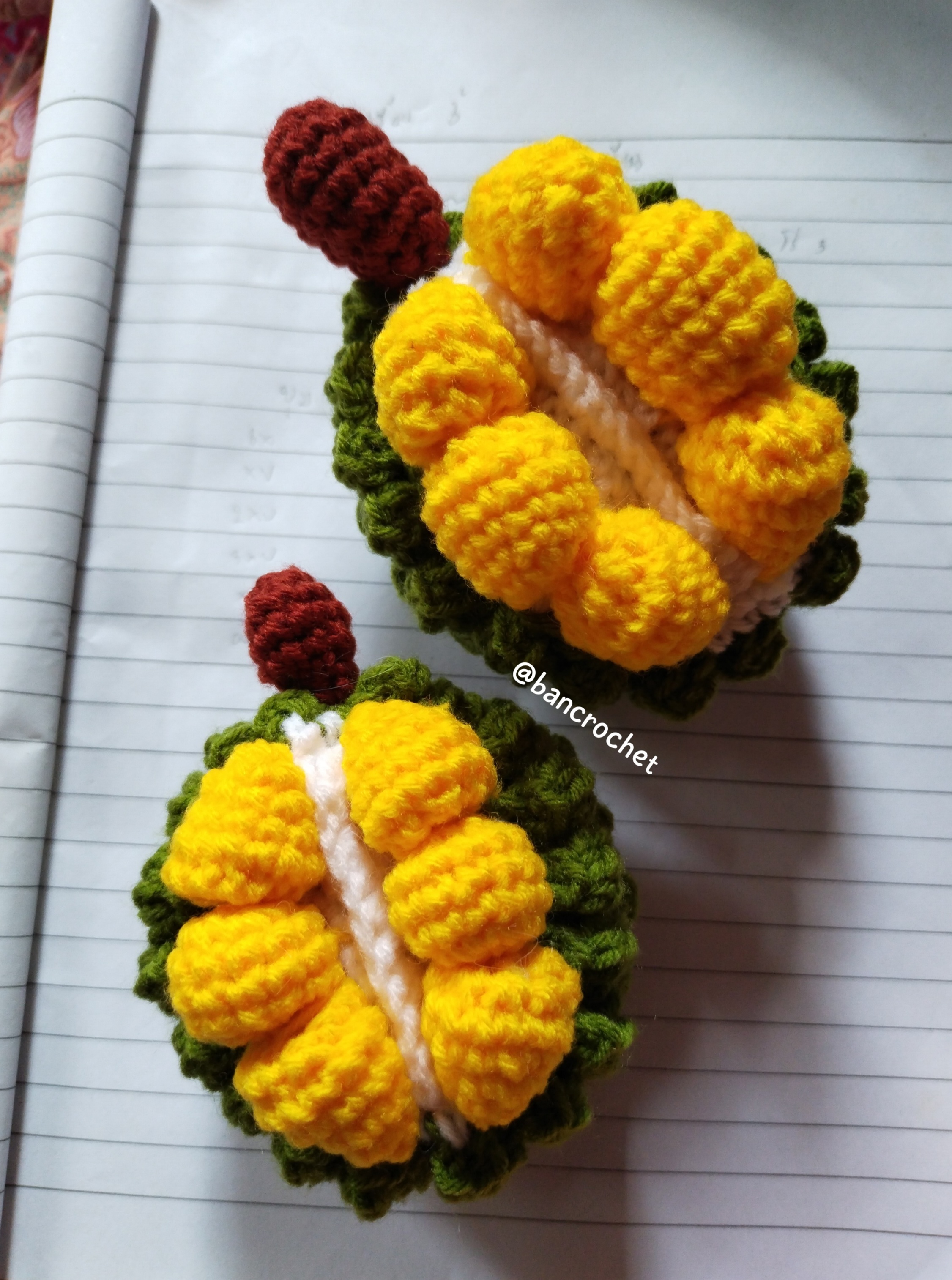 Bancrochet ทุเรียนถักไหมพรม Crochet Durian หลากสี 3*3 inch