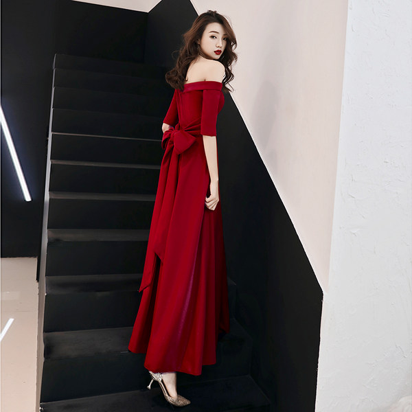 ชุดราตรี ชุดราตรีสวยหรู แบบ ทันสมัย Evening dress