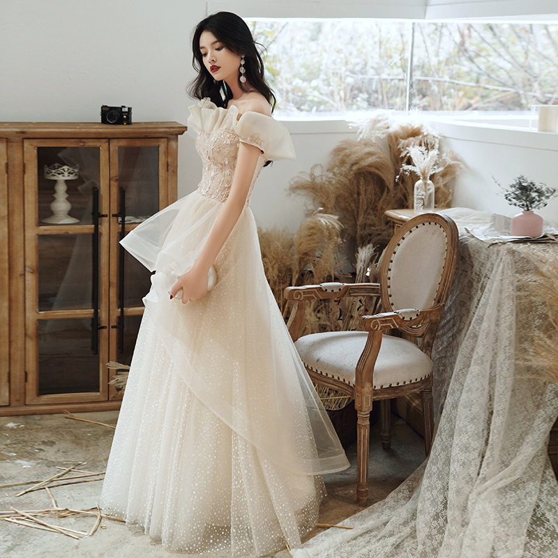 ชุดราตรี ชุดราตรีสวยหรู แบบ ทันสมัย Evening dress