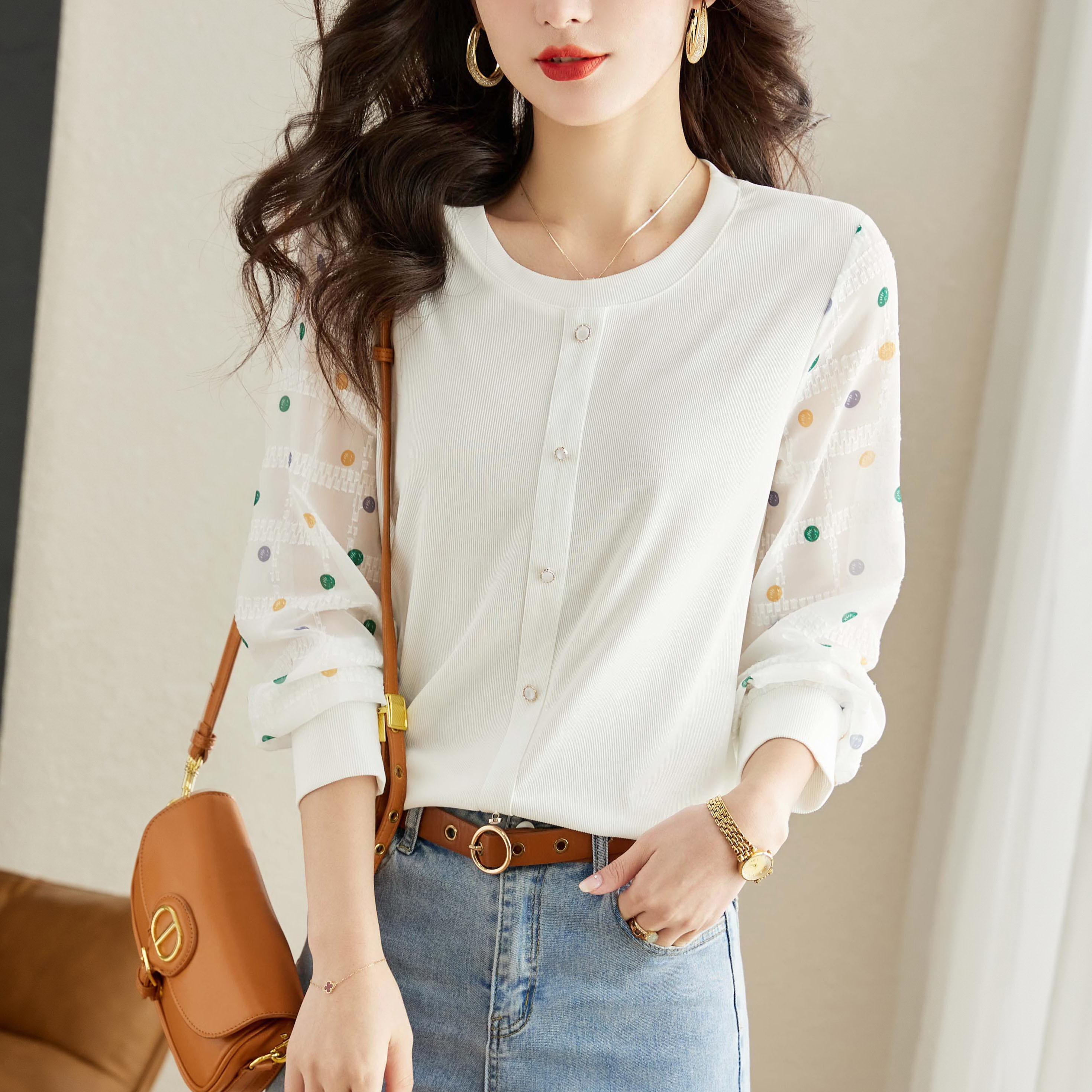 เสื้อเชิ้ตผู้หญิงแขนยาว เสื้อเชิ้ตผู้หญิงใส่ทํางาน 390 บาทต่อชิ้น ฟรีค่าจัดส่ง