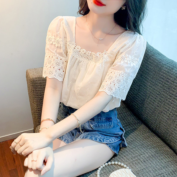 เสื้อลูกไม้ แขนสั้น