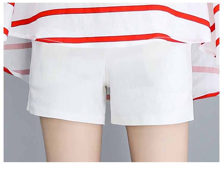 Blouse3767 เสื้อทรงปล่อยหน้าสั้นหลังยาว ผ้าโพลีลายริ้วเนื้อดีหนามีน้ำหนักทิ้งตัว ผ้าเนื้อดีทรงใส่ฟรีไซส์ใส่สบาย งานสวยแมทช์กับอะไรก็เข้า
