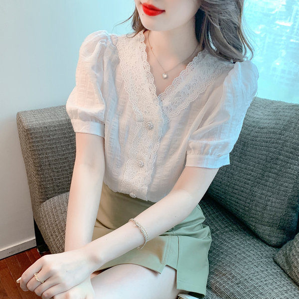 เสื้อลูกไม้ แขนสั้น