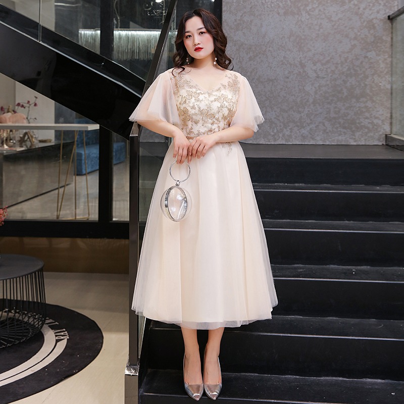 ชุดราตรีคนอ้วน ชุดราตรีไซส์ใหญ่ สาวอวบ ชุดราตรีสาวอวบ ชุดออกงานสาวอวบ ชุดออกงานคนอ้วน