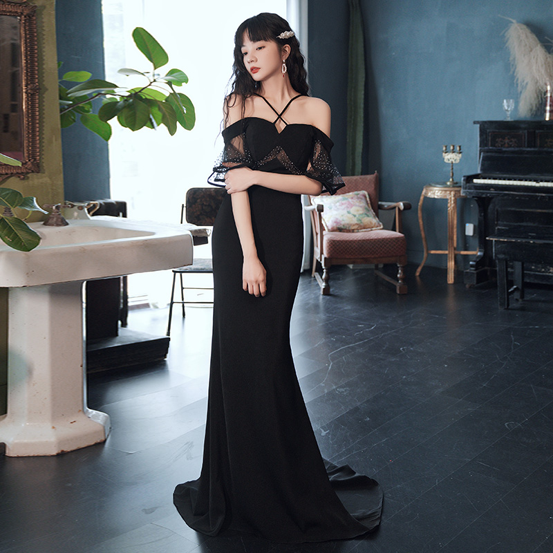 ชุดราตรี ชุดราตรีสวยหรู แบบ ทันสมัย Evening dress