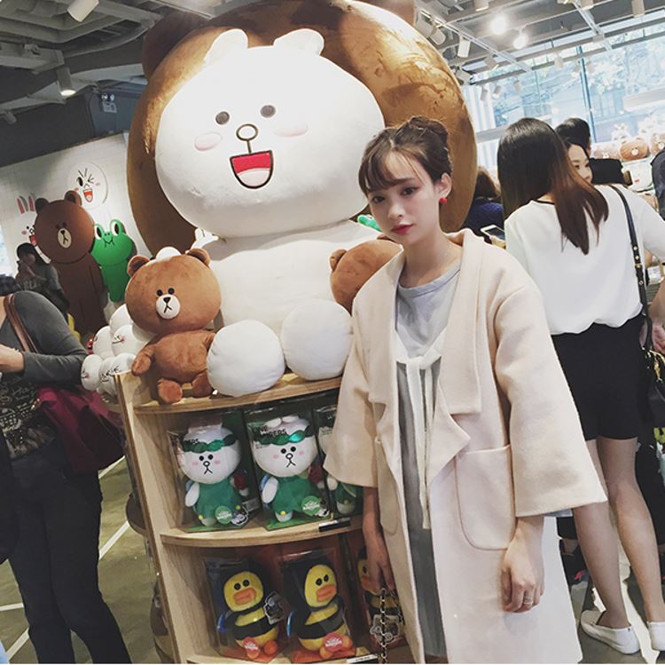 OverCoat เสื้อโค้ทกันหนาว ทรงยาว สไตล์ยุโรป เรียบๆ ผ้าวูลผสมเนื้อนุ่ม บุซับในกันลม ครีม