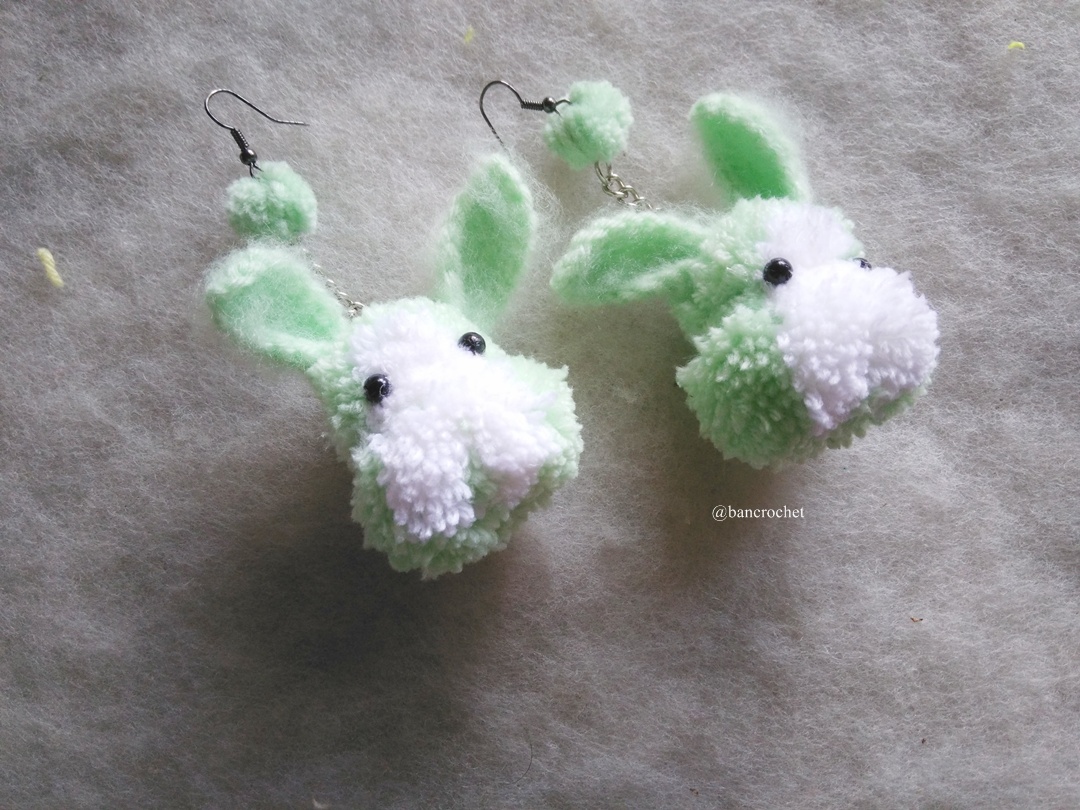 ต่างหูถักกระต่ายปอมปอม earrings pompoms หลากสี