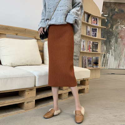 กระโปรงไหมพรม ผ้าร่อง ทรงสวย เกาหลีมากกกกกก ห้ามพลาดเลยน้า ยืดได้เยอะจ้า