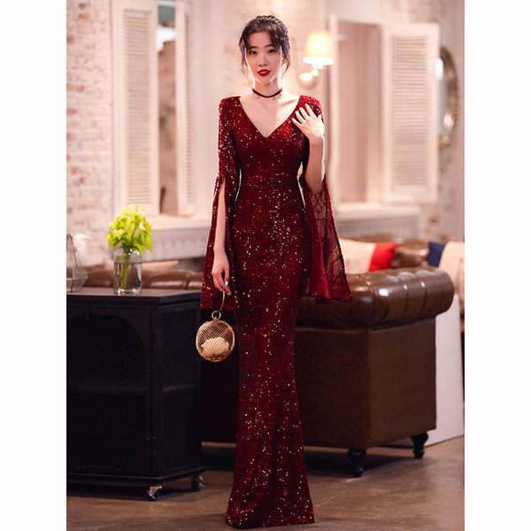 ชุดราตรี ชุดราตรีสวยหรู แบบ ทันสมัย Evening dress