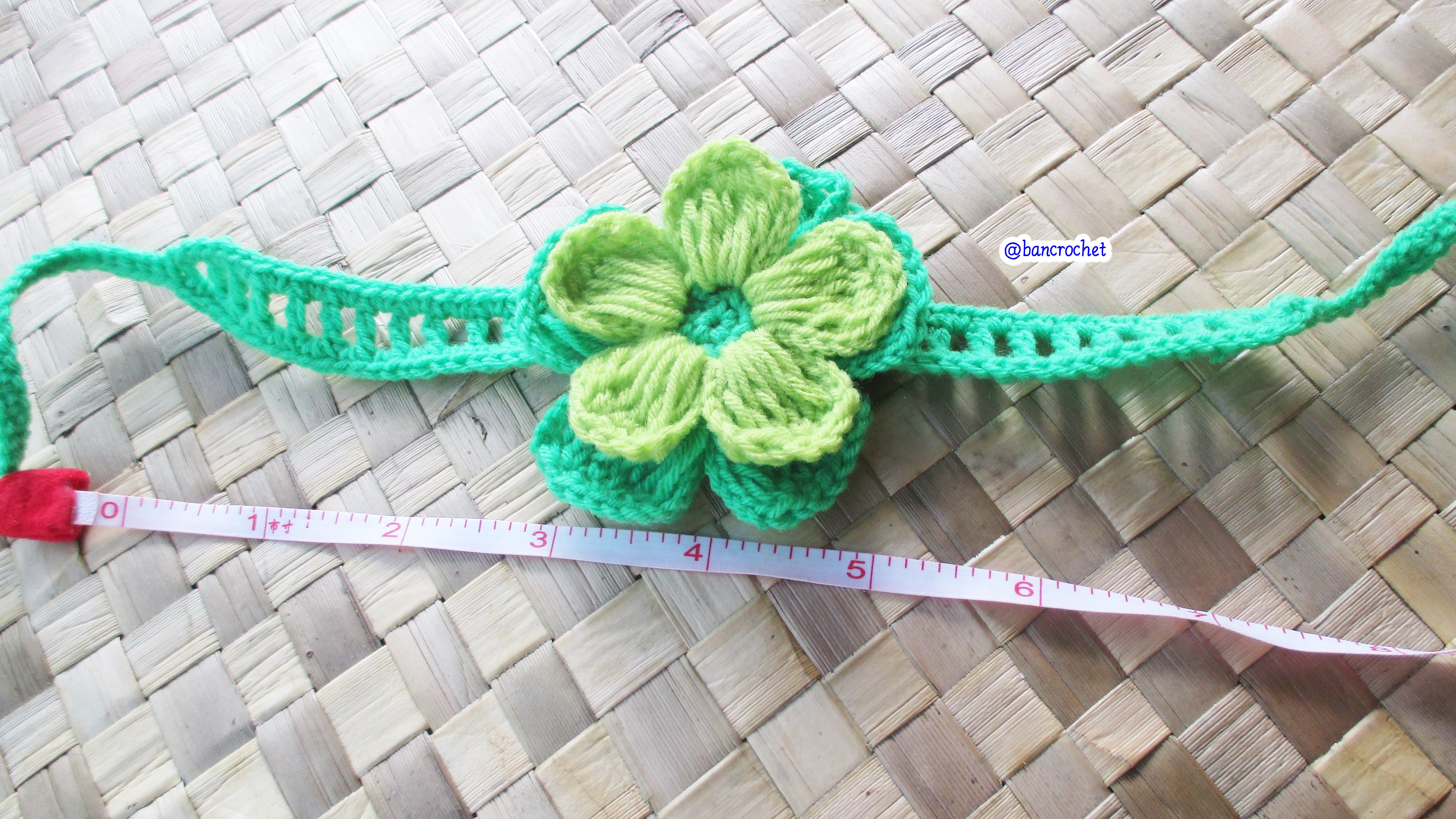 Bancrochet ที่คาดผมถักโครเชต์ ดอกไม้ถักคาดผม Crochet Flower Headband เขียว 7x6 Inch