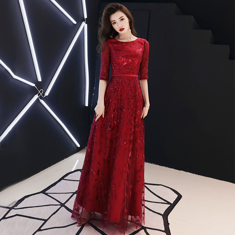 ชุดราตรี ชุดราตรีสวยหรู แบบ ทันสมัย Evening dress