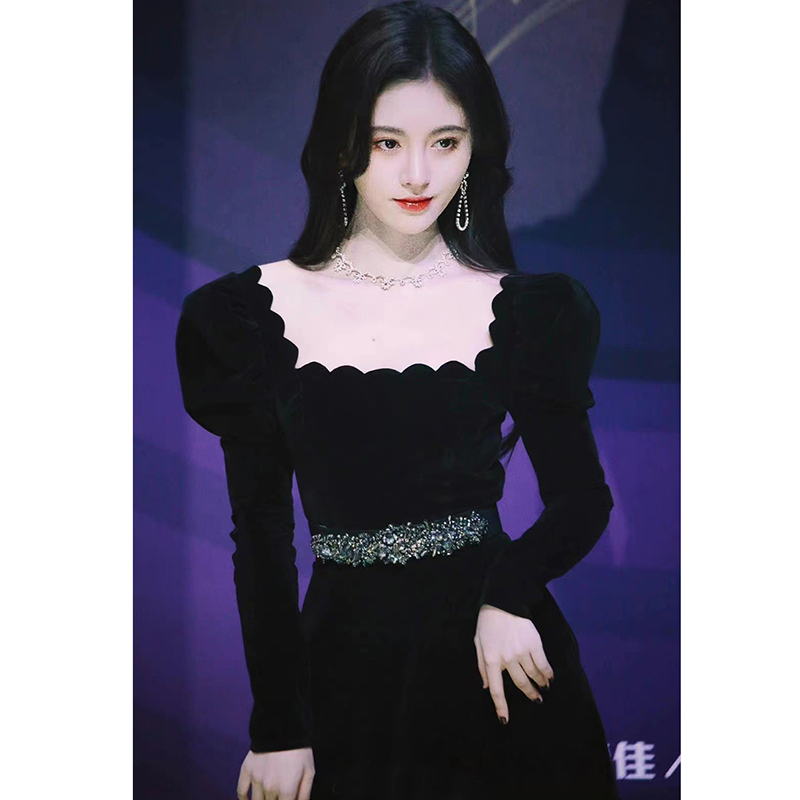 ชุดราตรี ชุดราตรีสวยหรู แบบ ทันสมัย Evening dress
