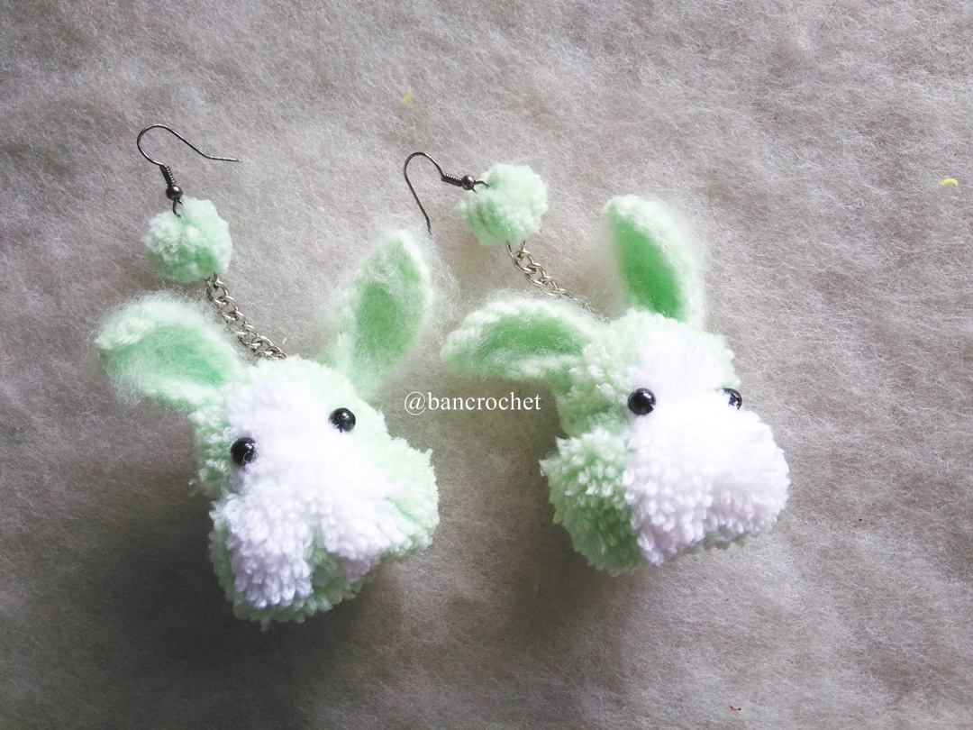 ต่างหูถักกระต่ายปอมปอม earrings pompoms หลากสี