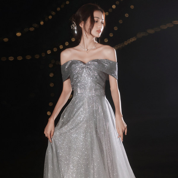 ชุดราตรี ชุดราตรีสวยหรู แบบ ทันสมัย Evening dress