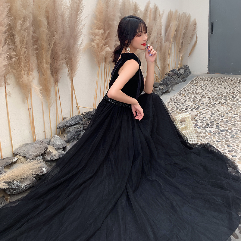 ชุดราตรี ชุดราตรีสวยหรู แบบ ทันสมัย Evening dress