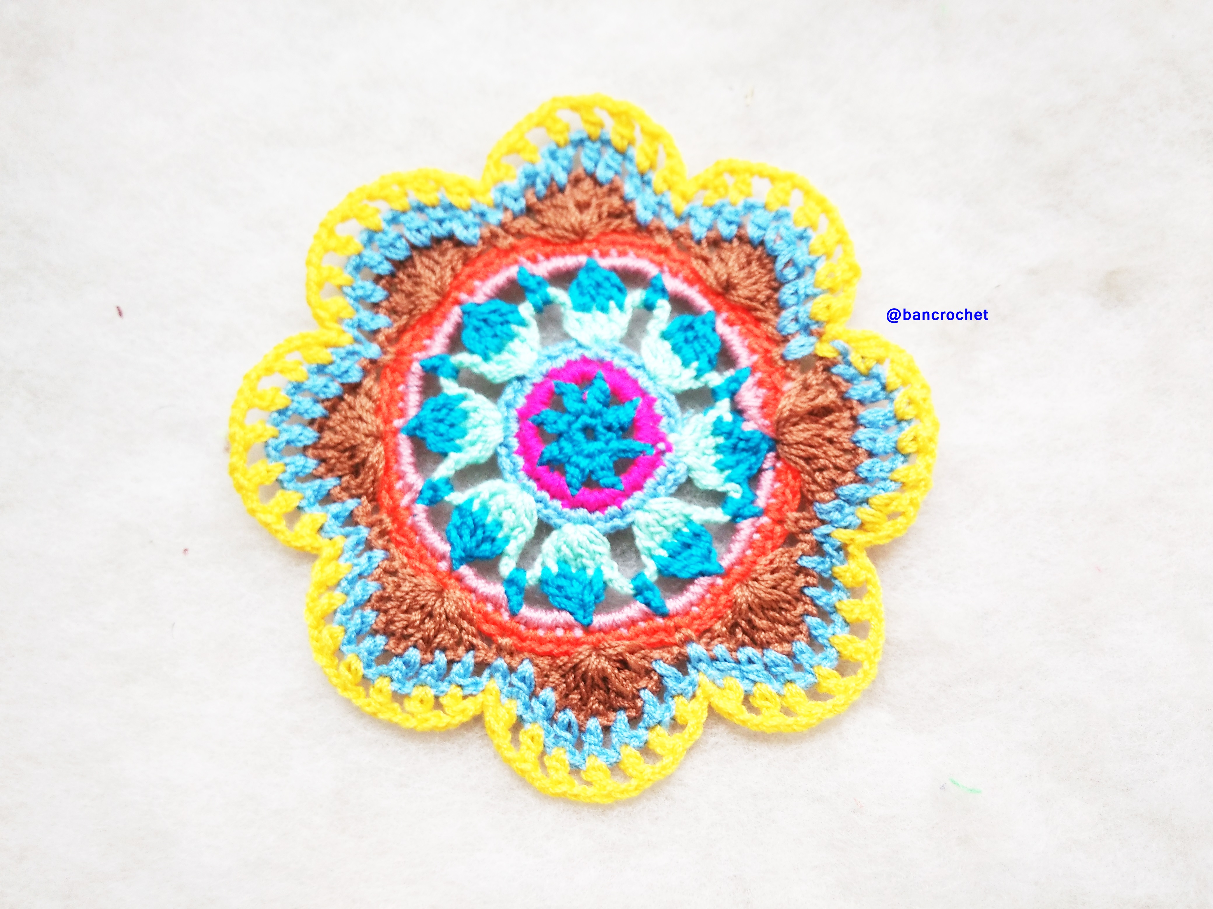 Bancrochet ที่รองแก้วถักโครเชต์ crochet coasters หลากสี 4 นิ้ว