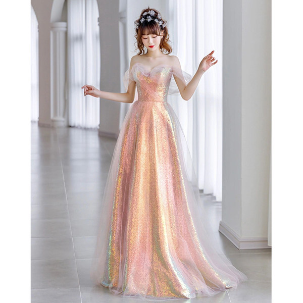 ชุดราตรี ชุดราตรีสวยหรู แบบ ทันสมัย Evening dress