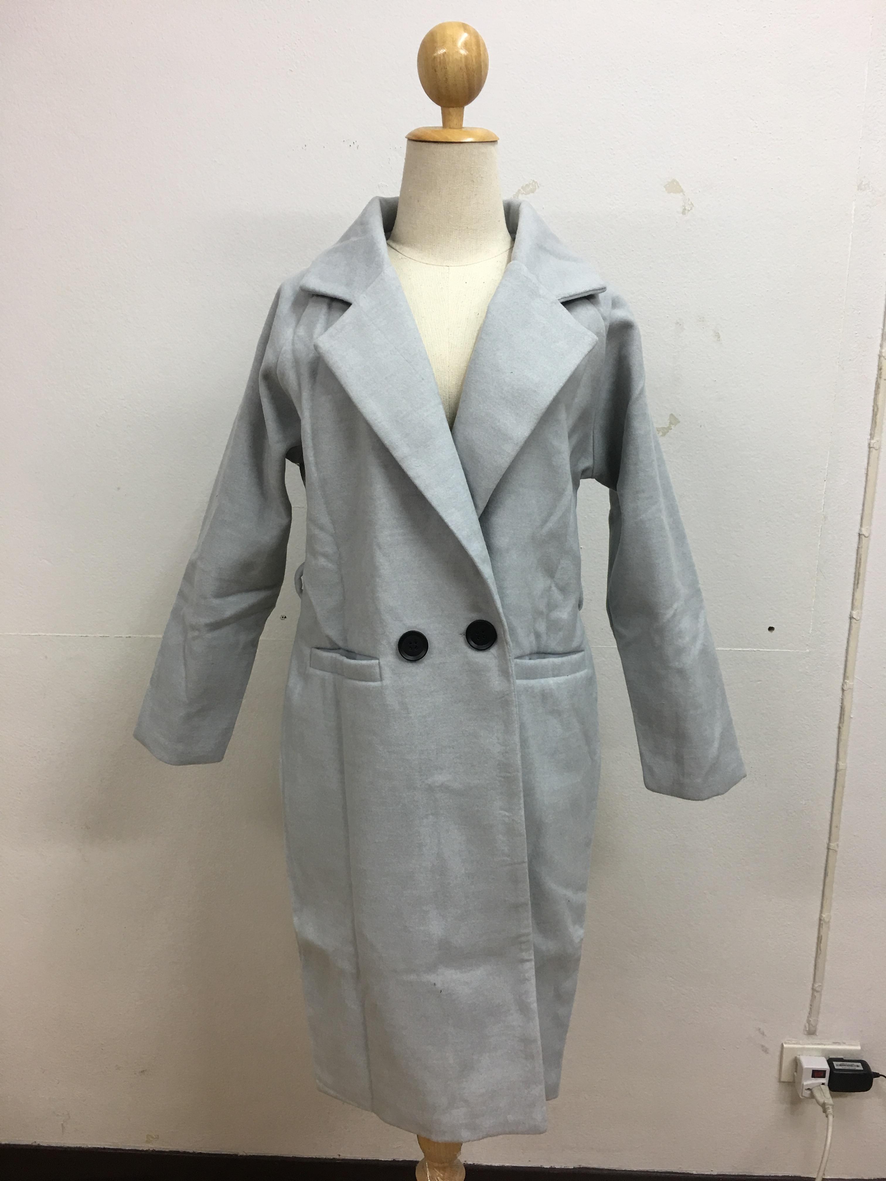 OverCoat เสื้อโค้ทกันหนาว ทรงยาวสีเทา งานดี ผ้าวูลผสมเนื้อหนา เป็นทรง บุซับในกันลม พร้อมส่ง same pic