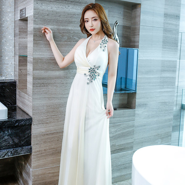 ชุดราตรี ชุดราตรีสวยหรู แบบ ทันสมัย Evening dress