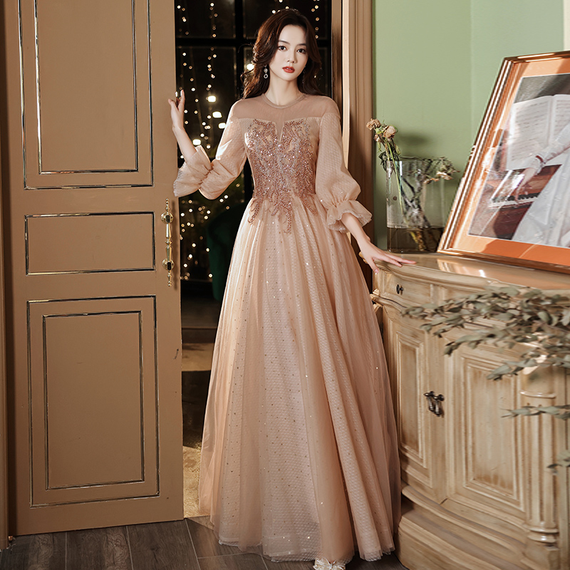 ชุดราตรี ชุดราตรีสวยหรู แบบ ทันสมัย Evening dress