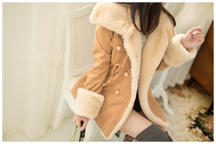 เสื้อโค้ทกันหนาว ทรงน่ารัก ด้านในบุผ้าขนแมวนุ่นลื่น ด้านนอกเป้นผ้าสำลีผสมกำมะหยี่ น่ารักค่าา สีกรมท่า,กากี กดเลือกด้านล่างได้เลยค่า