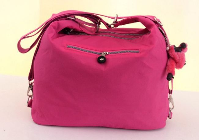 กระเป๋าสะพายข้างผู้หญิง กระเป๋าผ้าไนลอน กันน้ำ อย่างดี ดีไซน์สวย มีหลายสี กระเป๋าใส่ Ipad ได้ สีฟ้า ชมพู ม่วง แดง เขียว สวยเก๋ ค่ะ 431424