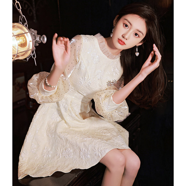 ชุดราตรี ชุดราตรีสวยหรู แบบ ทันสมัย Evening dress