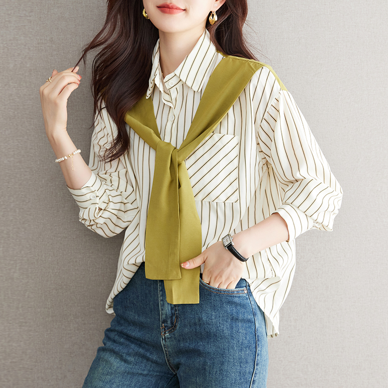 เสื้อเชิ้ตผู้หญิงแขนยาว เสื้อเชิ้ตผู้หญิงใส่ทํางาน 390 บาทต่อชิ้น ฟรีค่าจัดส่ง
