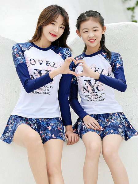 ชุดว่ายน้ำผู้หญิง ชุดว่ายน้ำน่ารัก Bikini ชุดไปทะเล